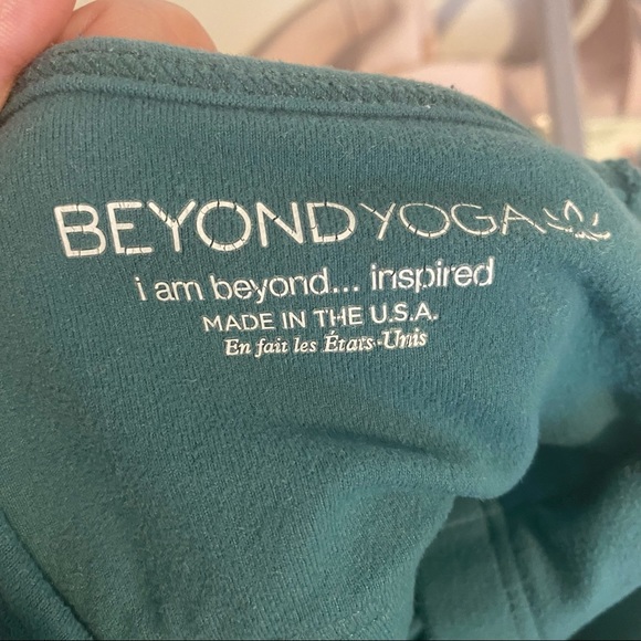 Beyond Yoga Green Tank Top - Picture 4 of 5
